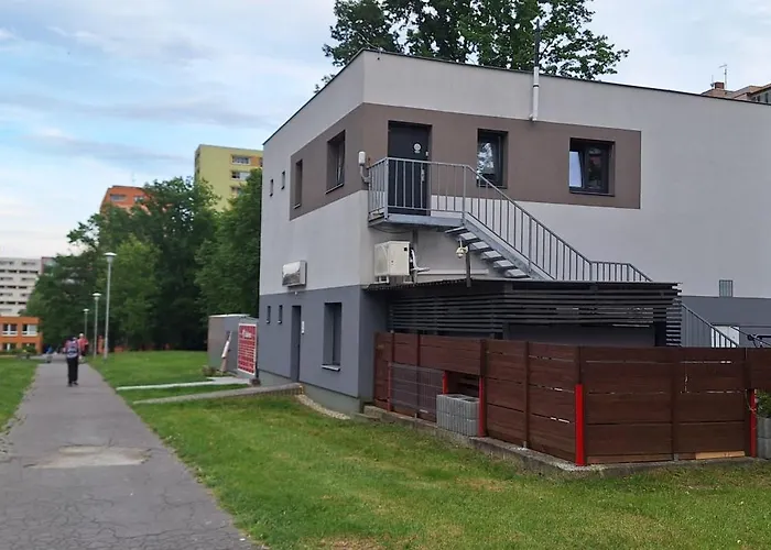 Baccara * 俄斯特拉发